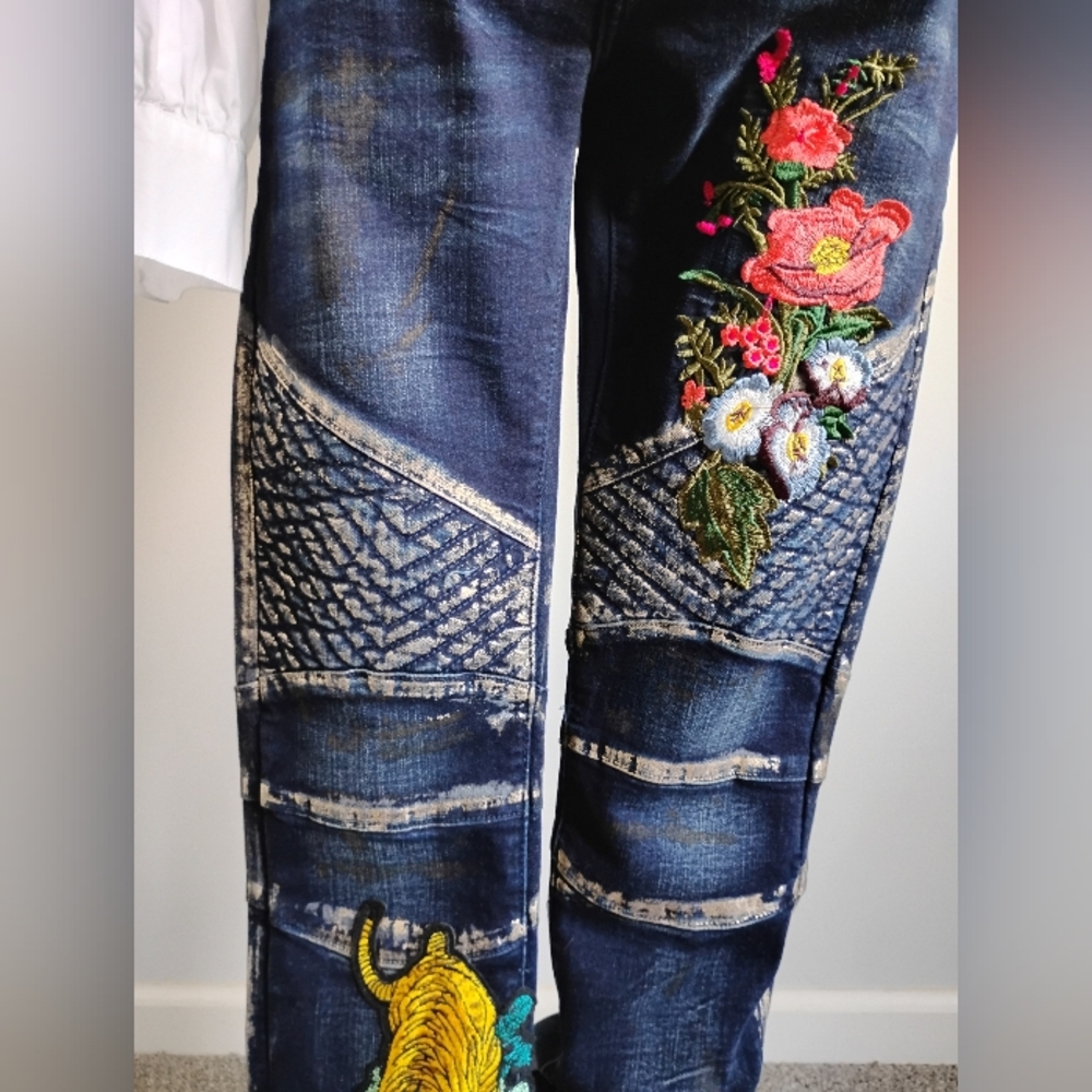 Embellish Distressed Embroidered Patched Spencer Biker Denim Jeans Size 30 - Picture 2 of 15